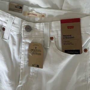 Levi’s Wedgie Straight Leg Jeans